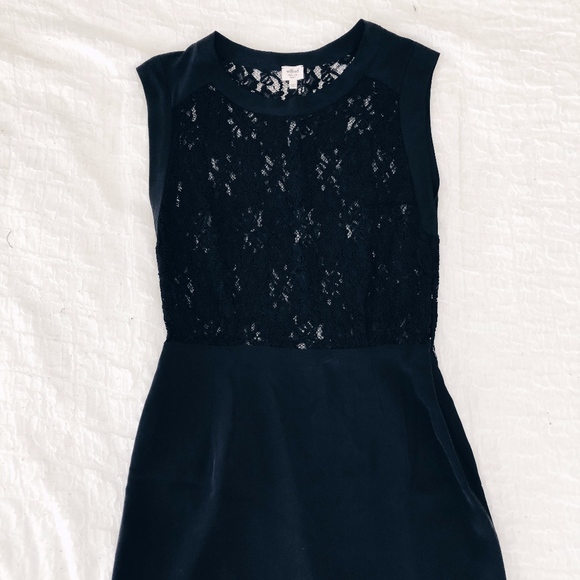 2/$60💛 CLOSET CLEAN OUT: Aritzia - Wilfred Sablons Dress - Picture 1 of 7